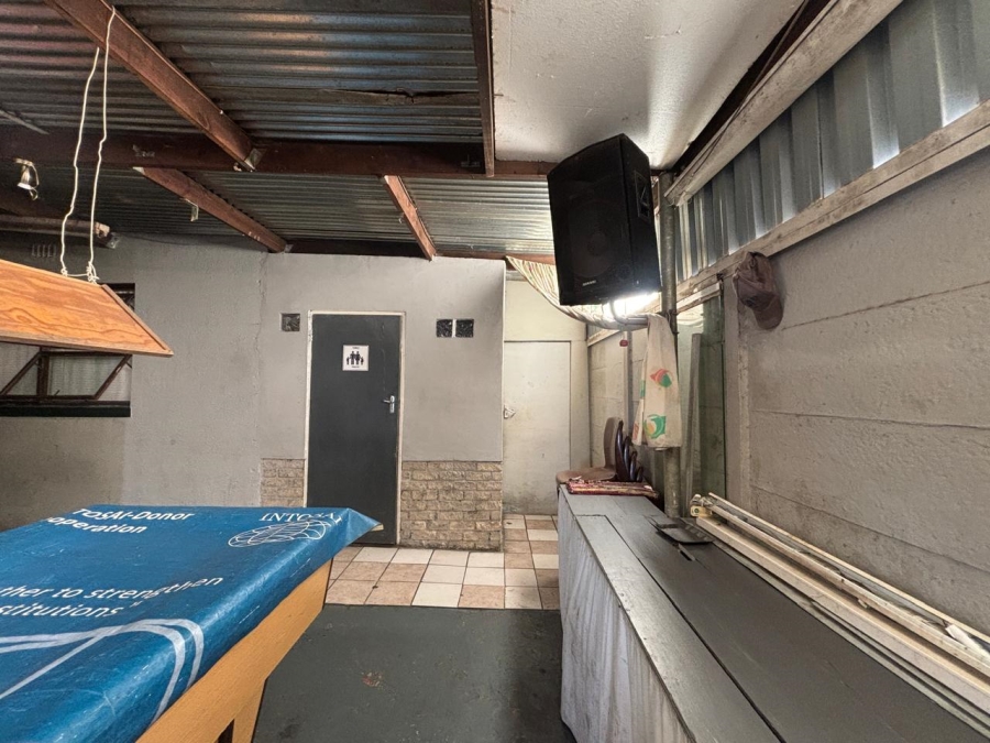 7 Bedroom Property for Sale in Beverly Park Western Cape